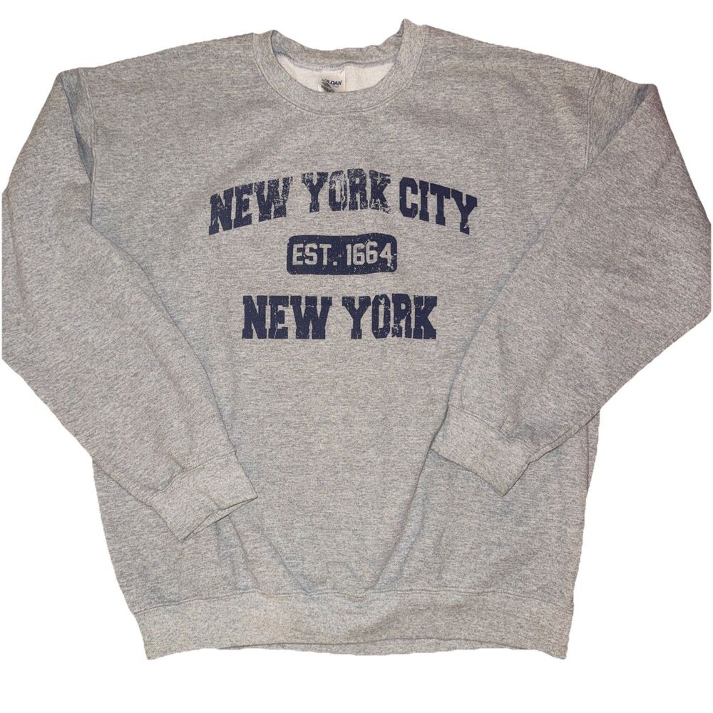 Gildan Gray Fleece Sweatshirt Graphic Print Crew Neck L Large New York City NYC